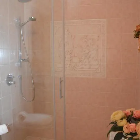 Casa Eleganza דירה *