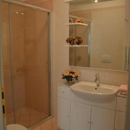 Casa Eleganza Apartment Tremezzo