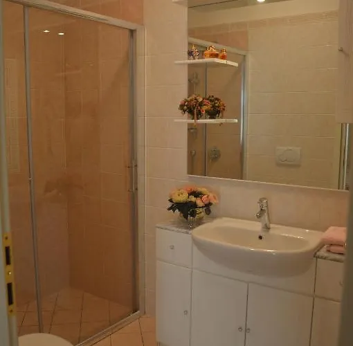 Casa Eleganza شقة تريميتْسّو